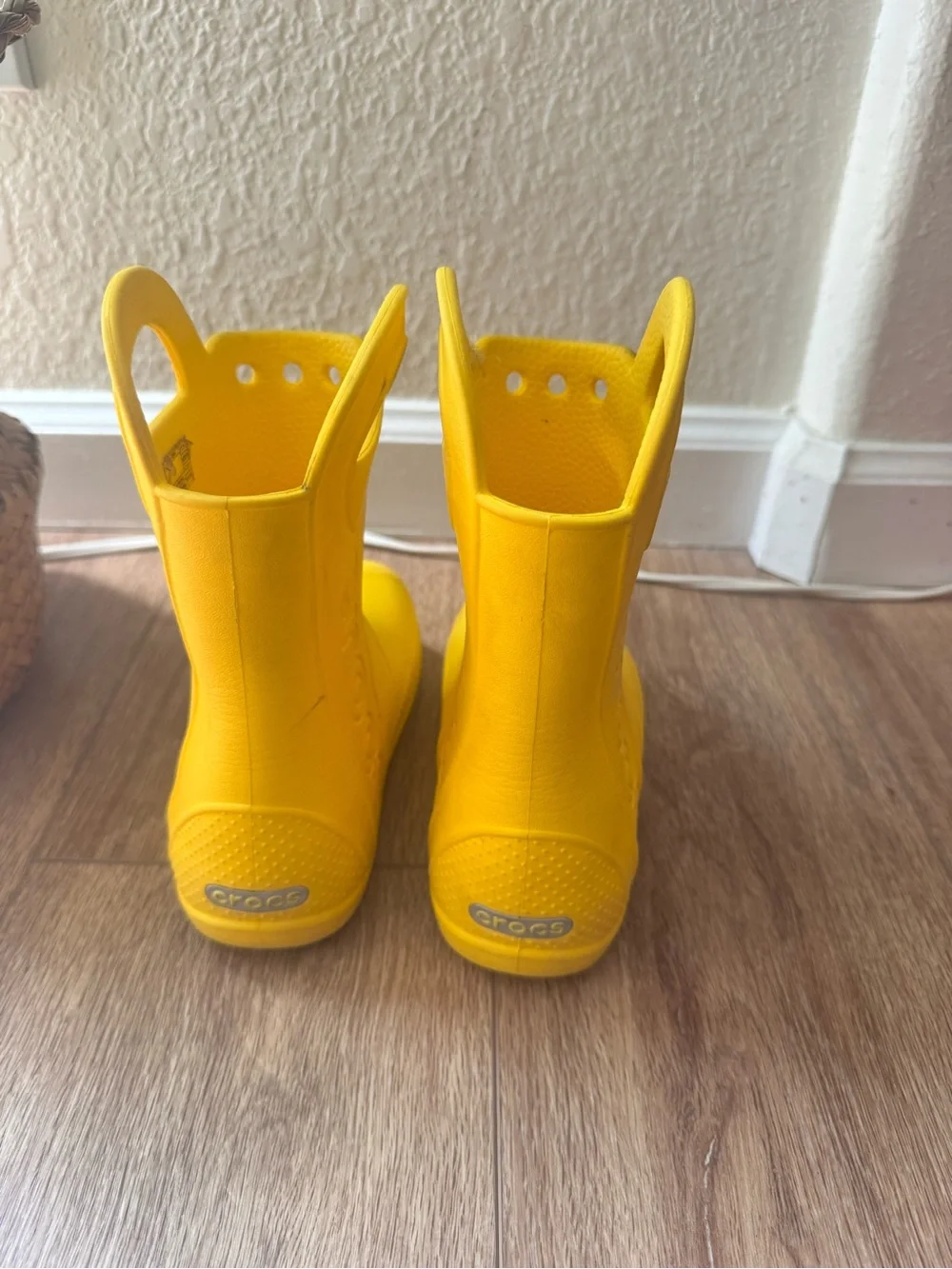 CROCS Kids Yellow Rain Boots, Pink classic Clog, Set of old Navy Jelly’s. USED